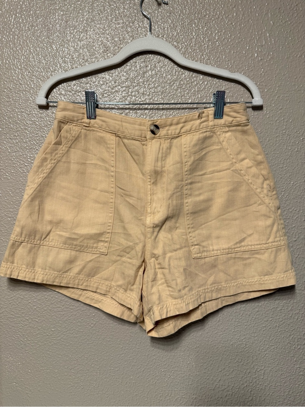 Universal Thread Beige High-Rise Utility Shorts